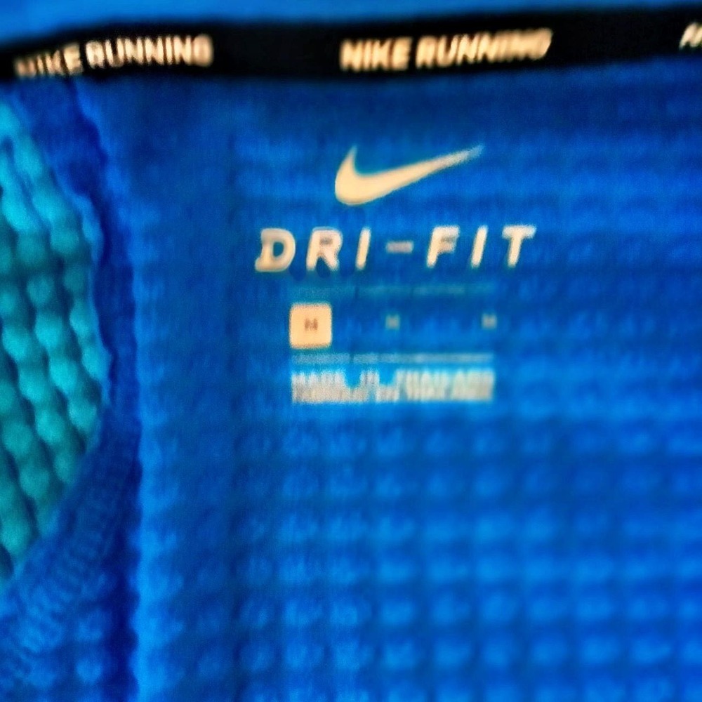 Nike runner pullover long sleeve